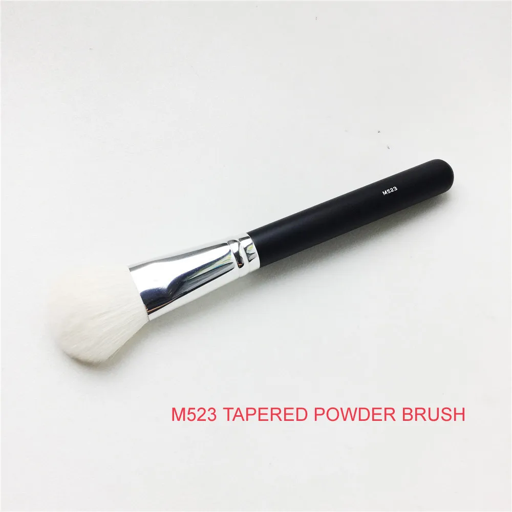 

bdbeauty Tapered Powder Brush M523 - Quality Goat Hair Highlighter Bronzer Complexion Brush Makeup brush Blender Tool