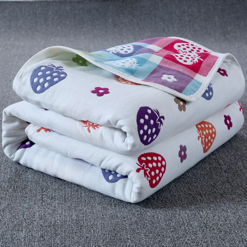 Муслиновые одеяла для детей, 6 слоев, марля, хлопок, мягкое одеяло, для новорожденных, Пеленальное полотенце, детское банное полотенце, 110*110 см - Цвет: STRAWBERRY