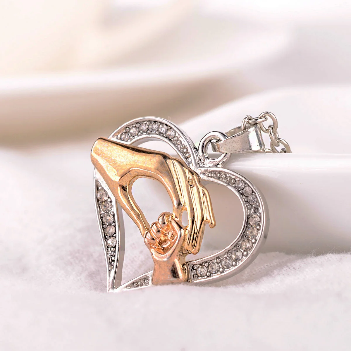Vintage Collare Mother Child Necklaces Shellhard Crystal Hand in Hand Heart Shaped Pendant Necklace Love Family Jewelry Gift