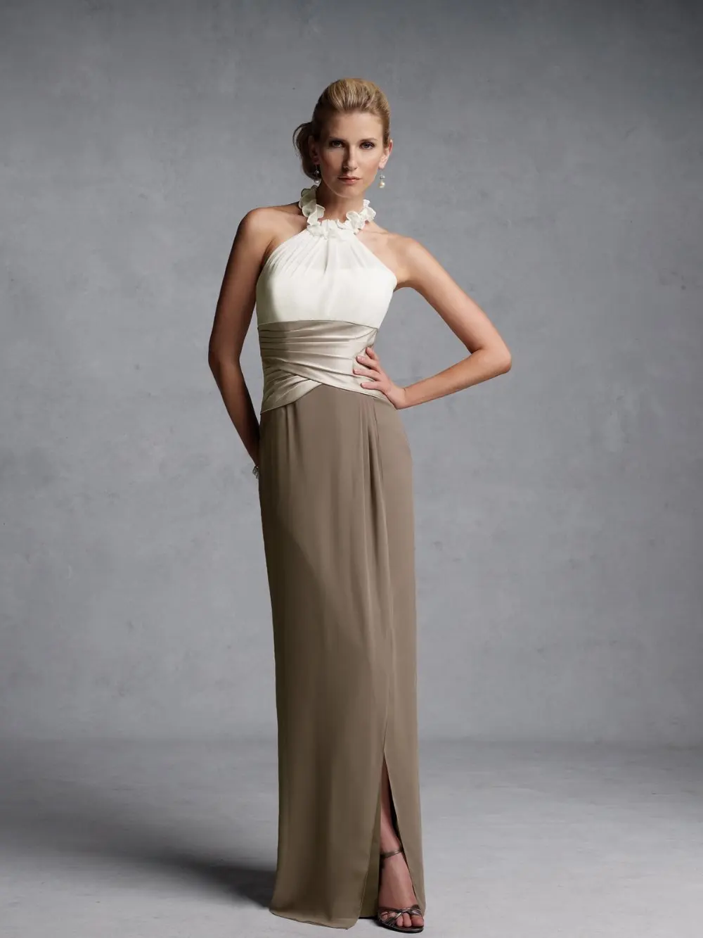 

18-5 Sexy Halter Handmade Flower Long Ruffle Front Slit Chiffon Mother Wear