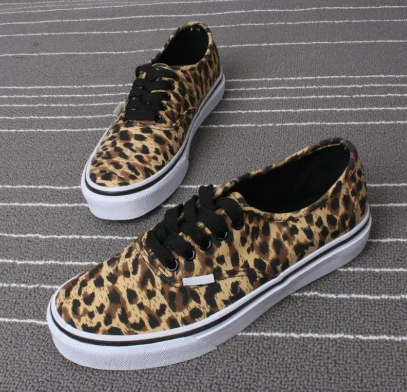 ليوبارد قماش أحذية المرأة أحذية تزلج البرية طالب أحذية 2018 ربيع جديد المرأة أحذية