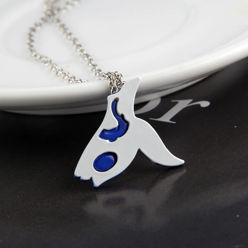 LOL Kindred the Eternal Hunters Necklace,Kindred Wolf and Lamb Mask Pendant,Silver Plated Necklace Gift for Lovers Jewelry LOL Kindred the Eternal Hunters Necklace,Kindred Wolf and Lamb Mask Pendant,Silver Plated Necklace Gift for Lovers Jewelry
