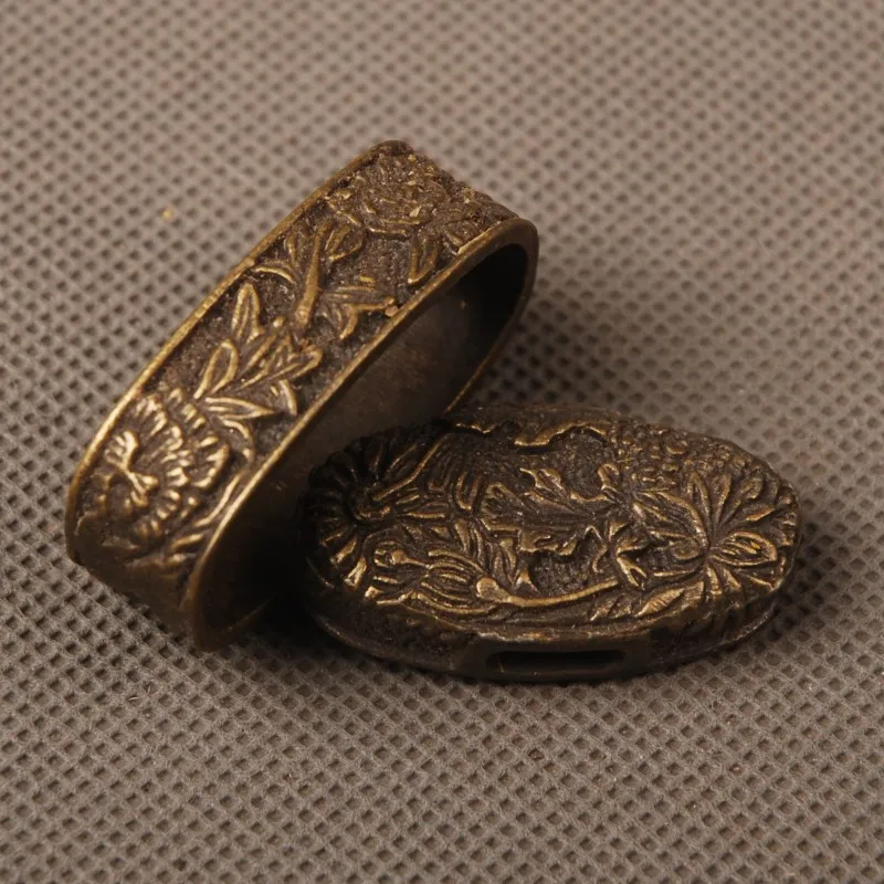 

New Style Delicate and Exquisite Pattern Fuchi and Kashira Sword Fittings for Samurai Katana Japanese Sword Nice Collection