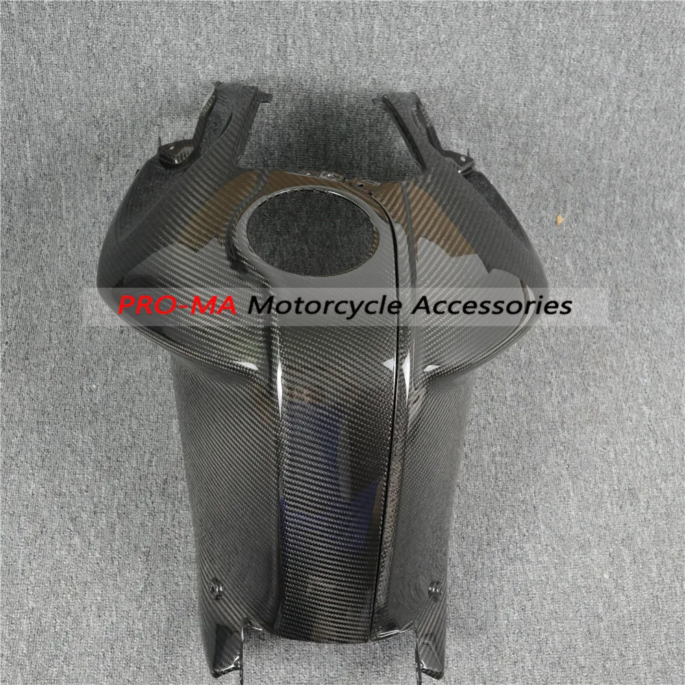 

motorcycle Left and Right Side Tank Cover in Carbon Fiber for BMW K1200R, K1300R twill glossy weave
