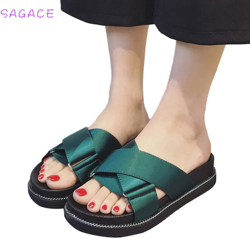 

CAGACE 2018 Fashion Women Rhinestone Flat Heel Anti Skidding Beach Shoes Sandals Slipper feminino Girls Quality Shoes