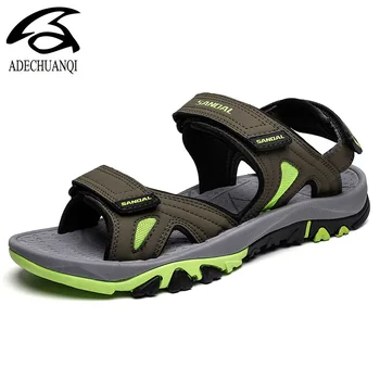 

New Classics Style Men Sandals Outdoor Walking Summer Shoes Anti-Slippery Beach Shoes Men Comfortable Soft