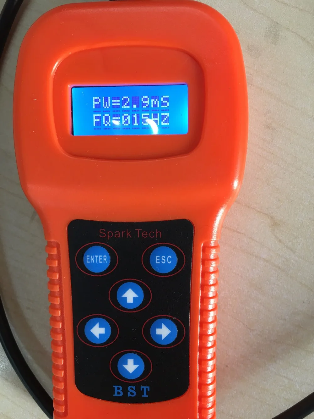 BST406 automotive fuel injector/fuel pump tester, 5 basic testing modes, frequency and width pulse of injector can be adjusted