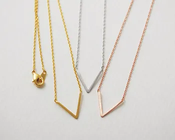 

Fashion "V" letters necklaces, symbolic victory "V" necklaces for women