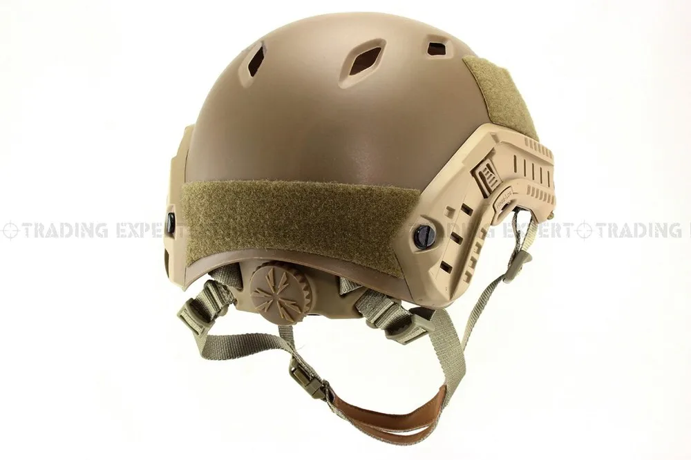 

Airsoft cycling helmet FAST helmet Base Jump Helmet Tan
