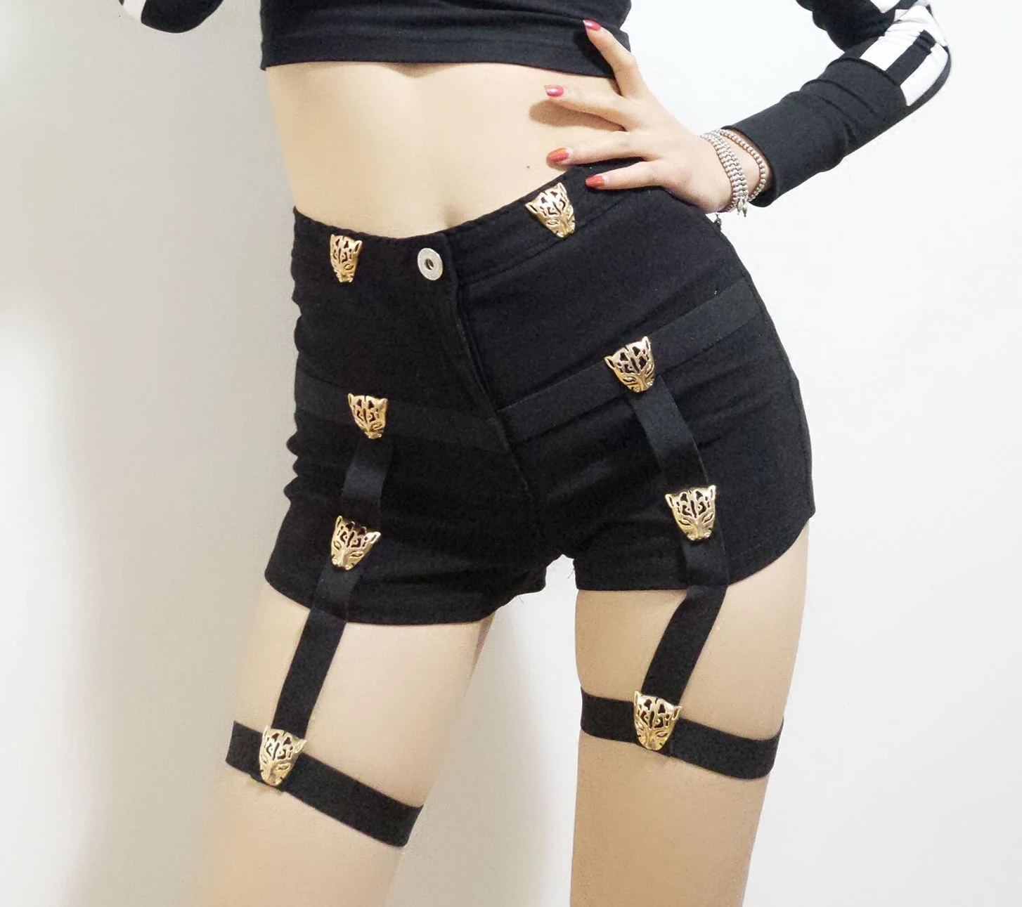 Punk Rock Sexy wysokiej talii szorty damskie pokaz tańca Party klub Hot bandaż Hollow Out krótkie spodenki kobiety Feminino Korea -