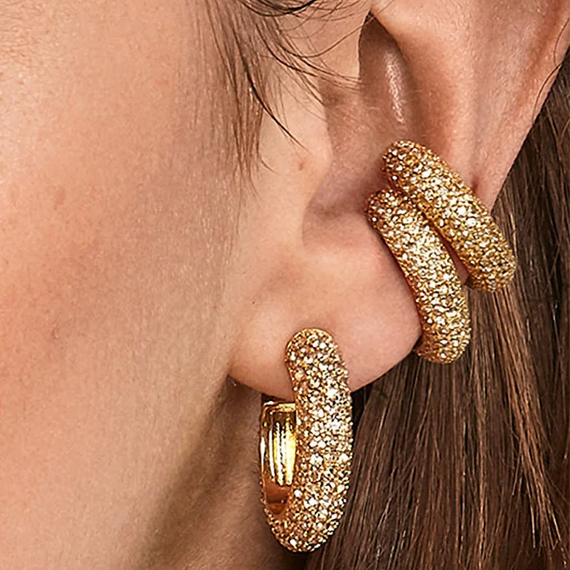

JUJIA New Fashion Brand Jewelry Cute Crystal Stud Earrings for Women Gift Simple Style Statement Earrings Wholesale