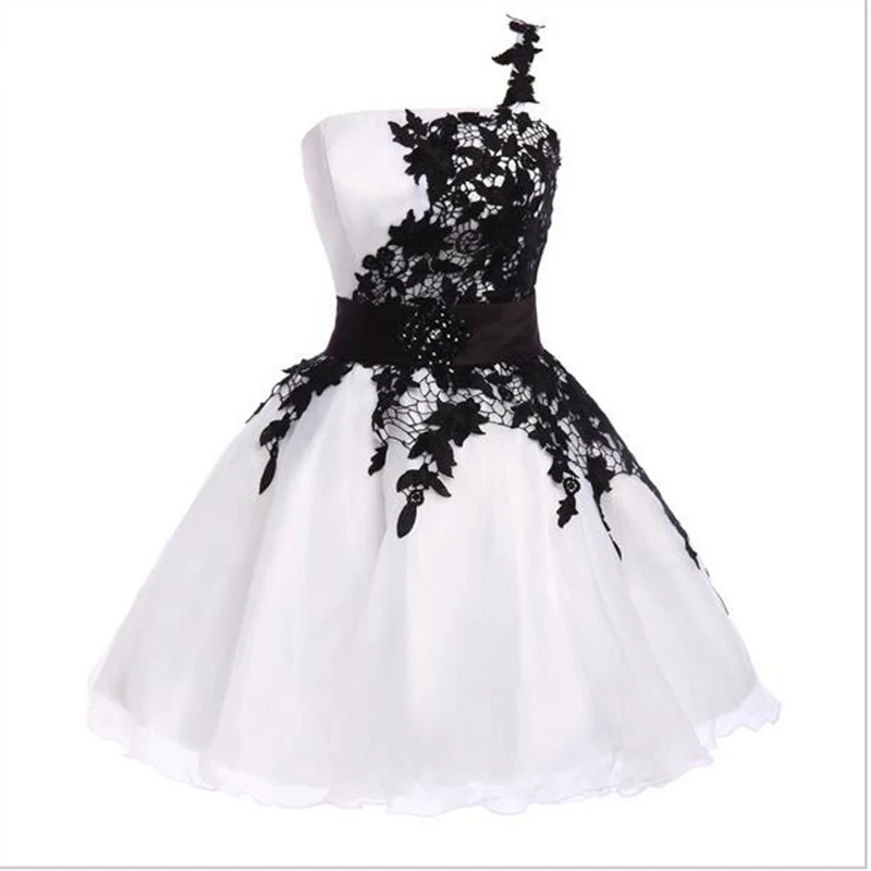 

Summer 2018 Cute Yellow Girl School Dress for Graduation Short Homecoming Dress Applique Evening Dress Prom Gown