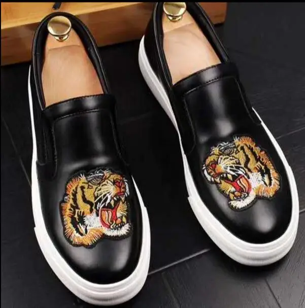 

Brand New Arrival Men Fashion Loafers Print Tiger Embroidery Wedding Shoes Moccasins Male Homecoming Men Sneakers