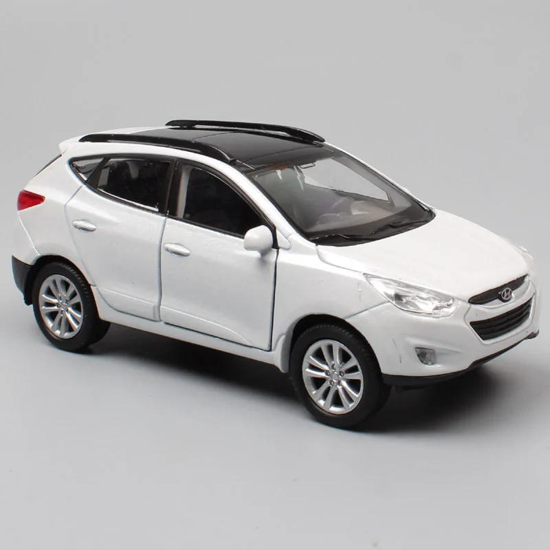 1/36 Масштаб Мини hyundai Tucson IX кроссовер внедорожник автомобили и литье под давлением оттягивание Welly Миниатюрные модели автомобилей игрушки для мальчиков игра