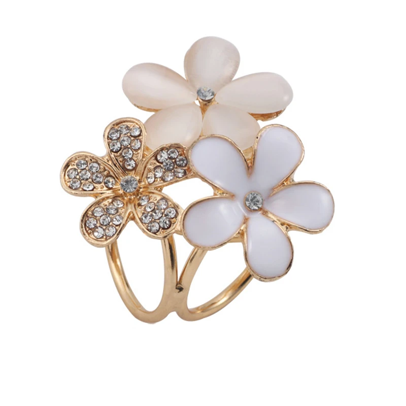 

Rhinestone Four Leaf Clovers Brooches Enameled White Black Flower Scarf Clip Opal Stone Plant Hijab Pin