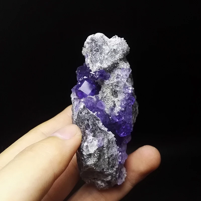 

121g NATURAL Stones and Minerals purple Fluorite quartz crystal RARE ORE UNIQUE SPECIMENS Y3 08