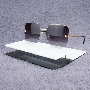 

Oversize Metal Panther Sunglasses for Women 3 Solar Protection Sun Glasses Women's Fashion Eyewear for Summer Driving Carter