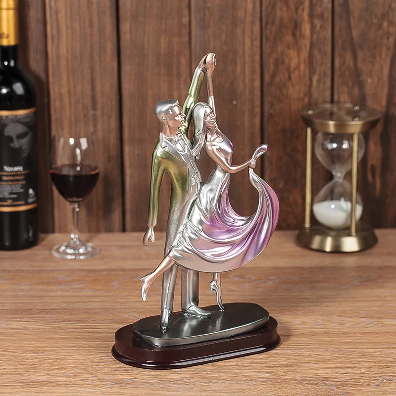 Couple Characters Living Room Decoration Showcase Display Wedding Gifts