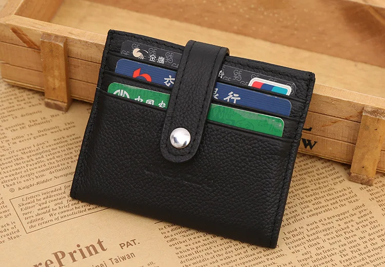 2374630233_746058693