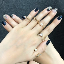 

MQ Fashion Carved Rings 5pcs Exquisite Unique Charm Pearl Crystal Midi Finger Ring for Women Fashion Jewelry Gifts Bague Femme