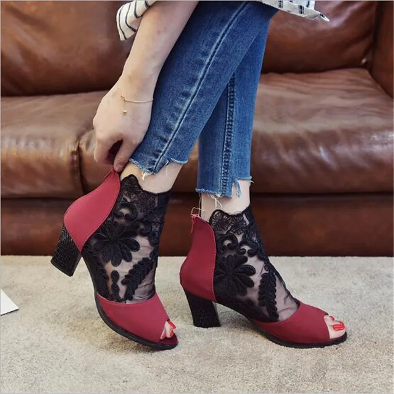

New Style Roman Sandals Women Pumps European Booties Ladies Sexy Hollow Cross Lace Up Rivets Stiletto High Heels Shoes