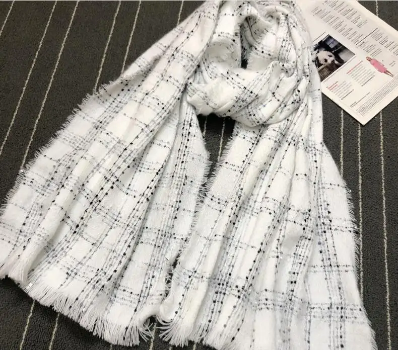 Европейский и американский Ветер шарф женский зимний платок двойного назначения Решетки Длинный кисточкой черный платок 68048