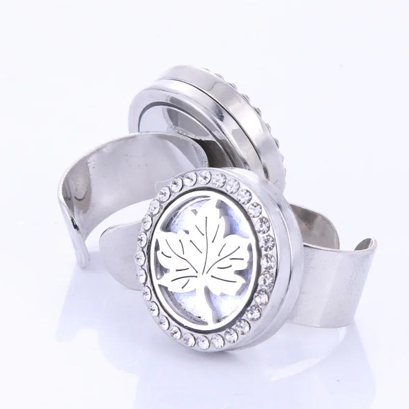 

New Leaves Fashion Aromatherapy Star Rings Hollow Out Open Perfume Ring Oil Essential Diffuser Rings Christmas Gift girl jewelry