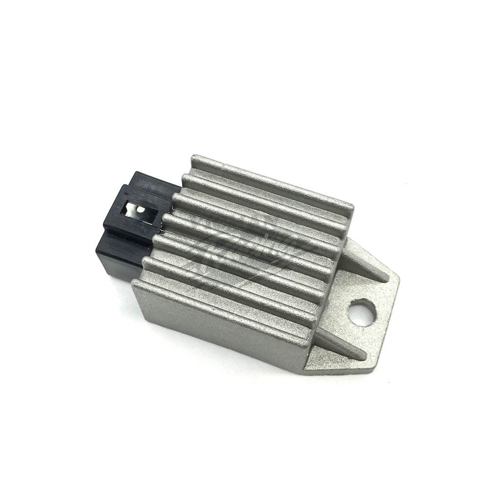 Motorcycle Scooter Voltage Regulator Rectifier 12V 4Pin fit for Buggie with GY6 50cc 125cc 150cc CD70 Moped Scooter ATV Gokarts