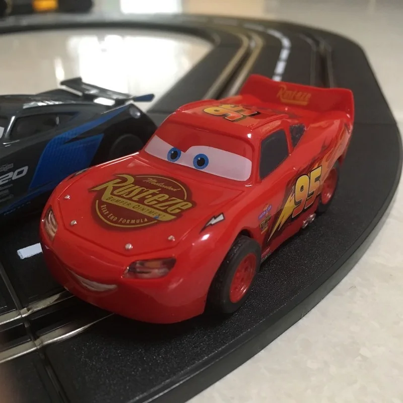 Дисней Pixar car3 электрическая ручка управления трек игрушечный автомобиль поршневая чашка 95 Mcqueen Джексон гоночная Пластиковая форма автомобиль литой под давлением электрический автомобиль