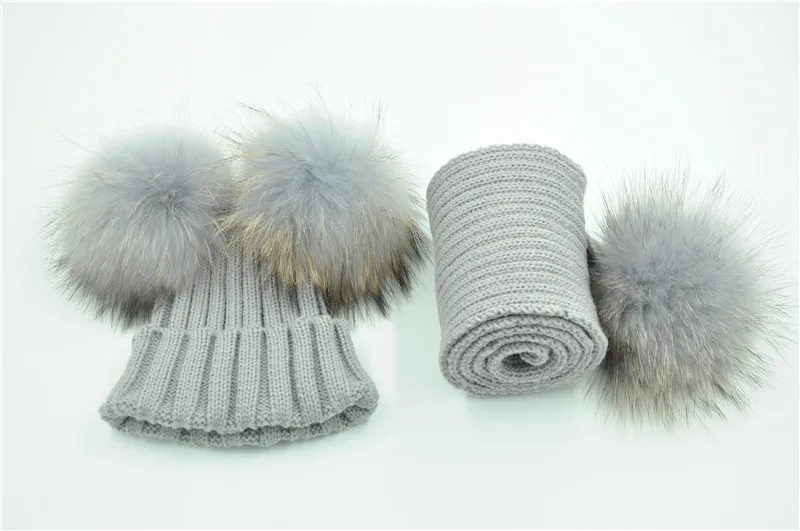 Bonnet et Écharpe Double Pom Pom de fourrure, Bonnets Enfants d'hiver