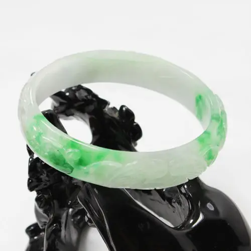 

2719 BEAUTIFUL CHINA HAND-CARVED EMERALD GREEN JADE GEMS BANGLE BRACELET