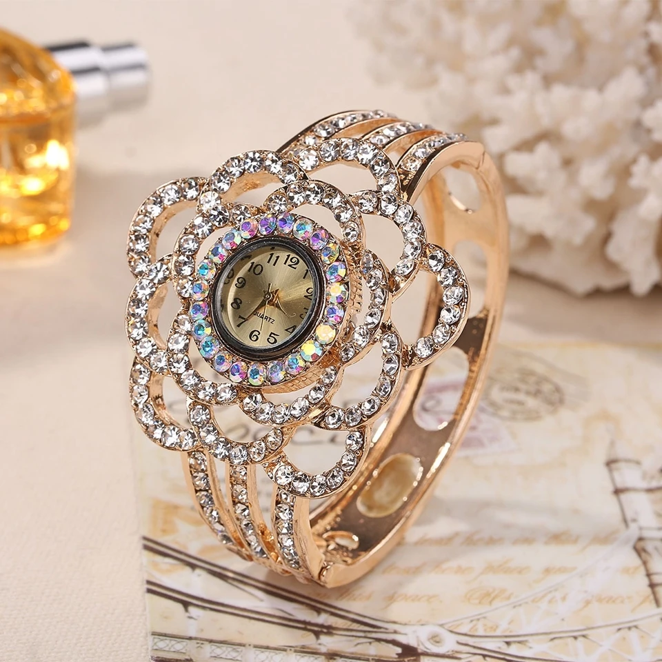 Роскошные элегантные часы-браслет Дамский цветочный дизайн золотой сплав ремешок женское платье часы Кристалл женские наручные часы bayan saat