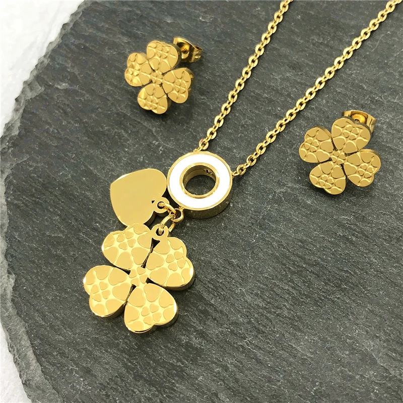 

New Clovers Necklace For Women Summer Shell Silver Gold Colour Jewelry Fashion Women Heart Pendants & Necklaces Earings Sets