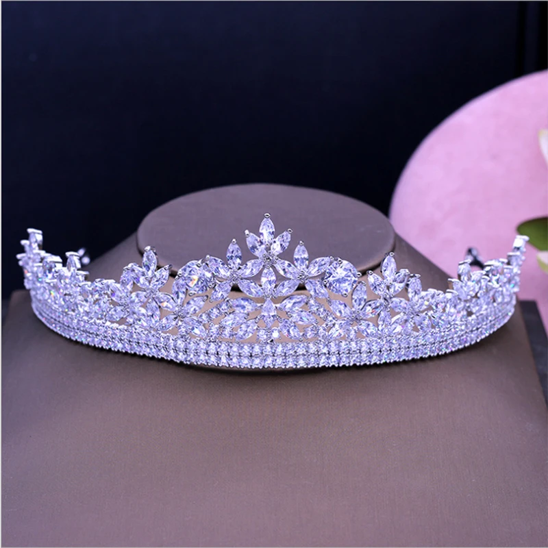 

New AAA CZ Bridal Wedding Tiara Crown Hair Accessories Jewelry Birthday Party Crown Headpiece HG1177