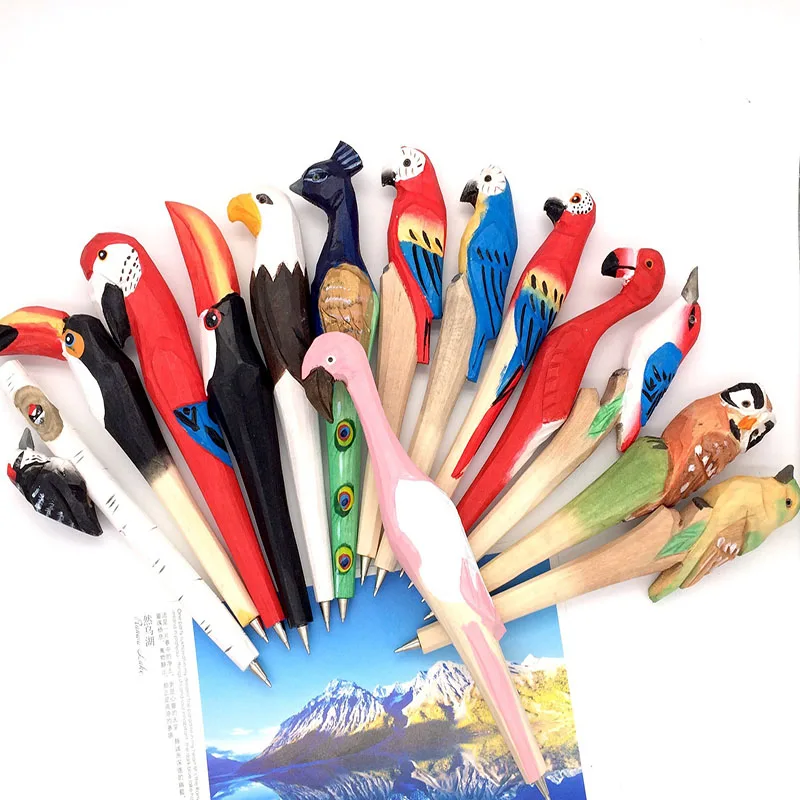 

Kawaii Wooden Animal Gelpen 3D Cartoon Pen Wooden Flamingo Carving Ball Point Pen Creative Hand Made Pink Crane Stationery Gifts