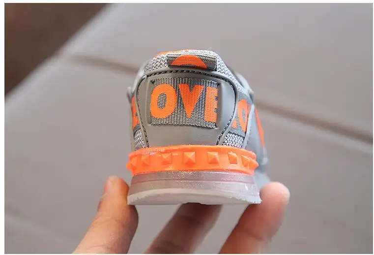 kids led shoes (74)
