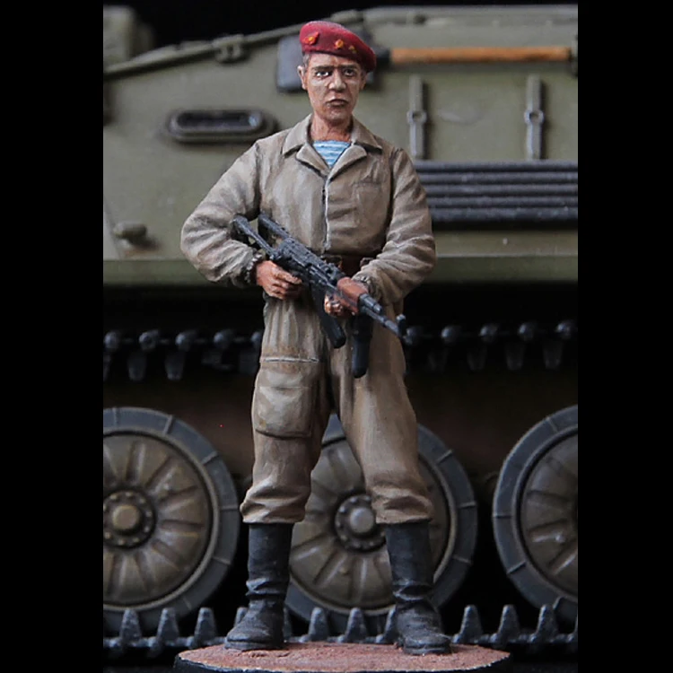 

1/35 Scale Unpainted Resin Figure Modern Russian Air Force soldier in Prague collection figure