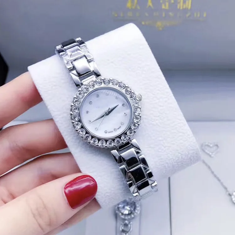 2017Fashion Brand Popular Women Watches Crystal Bracelet Watch Set Wristwatch Clock Female Ladies Dress Casual Watch Gift QW111 2017Fashion Brand Popular Women Watches Crystal Bracelet Watch Set Wristwatch Clock Female Ladies Dress Casual Watch Gift QW111