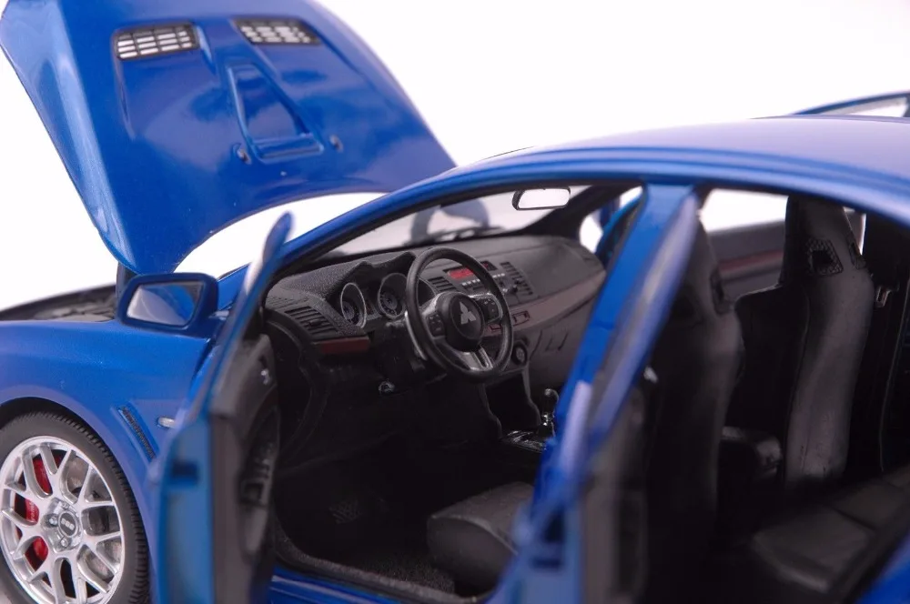 Mitsubishi Lancer Evo10-bbs car model in scale 118 (5)