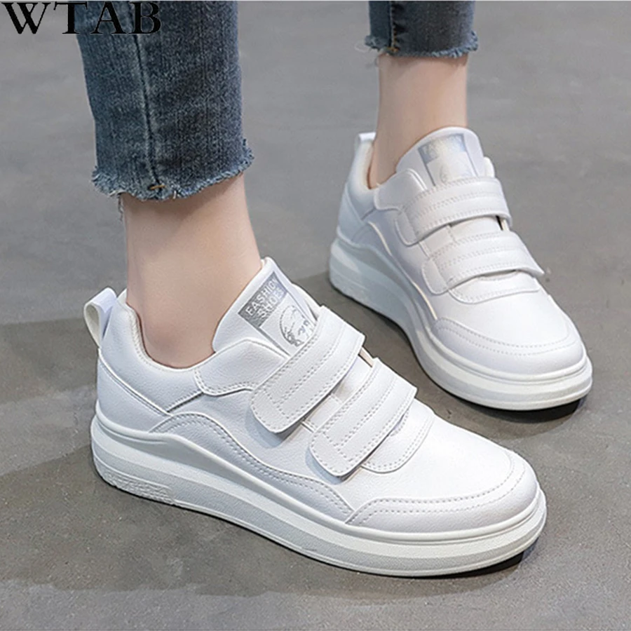 

WTB 2019 Spring Designer Wedges White Hool&Loop Platform Sneakers Women Vulcanize Shoes Tenis Feminino Casual Female Shoes Woman