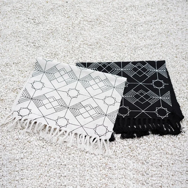 100% Cotton Nordic style Kilim black white Living Room Carpet Geometric Indian Rug stripe Modern Mat contemporary design Bohemia