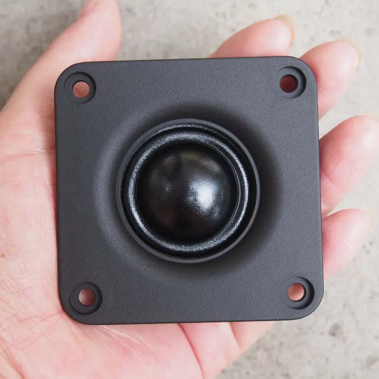 

2.5 inch imported hifi silk film HIFI tweeter 25 core strong magnetic treble For DIY(4Ohm 6Ohm 8Ohm optional)