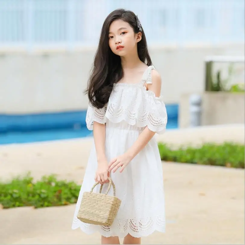

Baby girl lace dress cotton good quality embroidery dress Elegant Off Shoulder Holiday dress party fashion children clothes w141