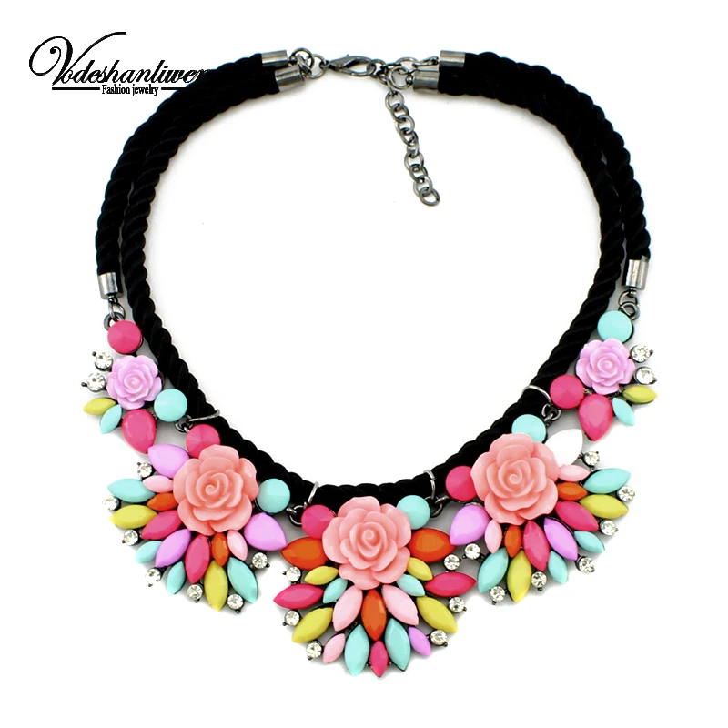 Vodeshanliwen Women Necklace Europe Costume Chunky Choker Pendant