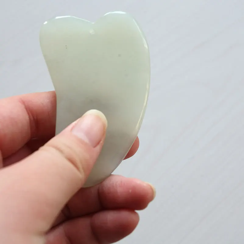 1PC Natürliche Jade Guasha Bord Scraching Gesichts Eye Schaben Gua Sha SPA Massage Werkzeug Gesundheit Pflege Schönheit Akupunkturpunkte Platte massager