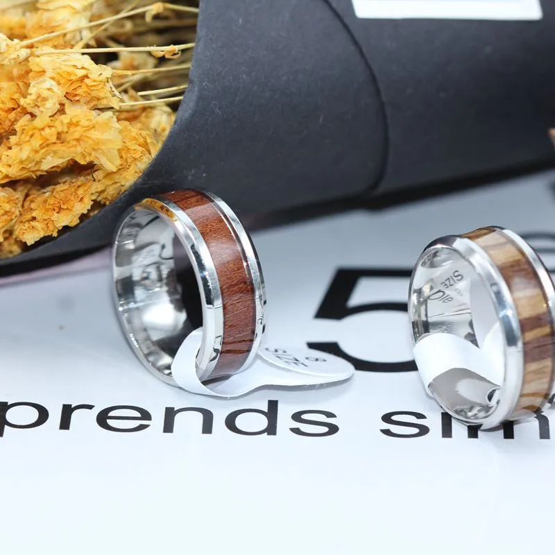 8763270915_637595883