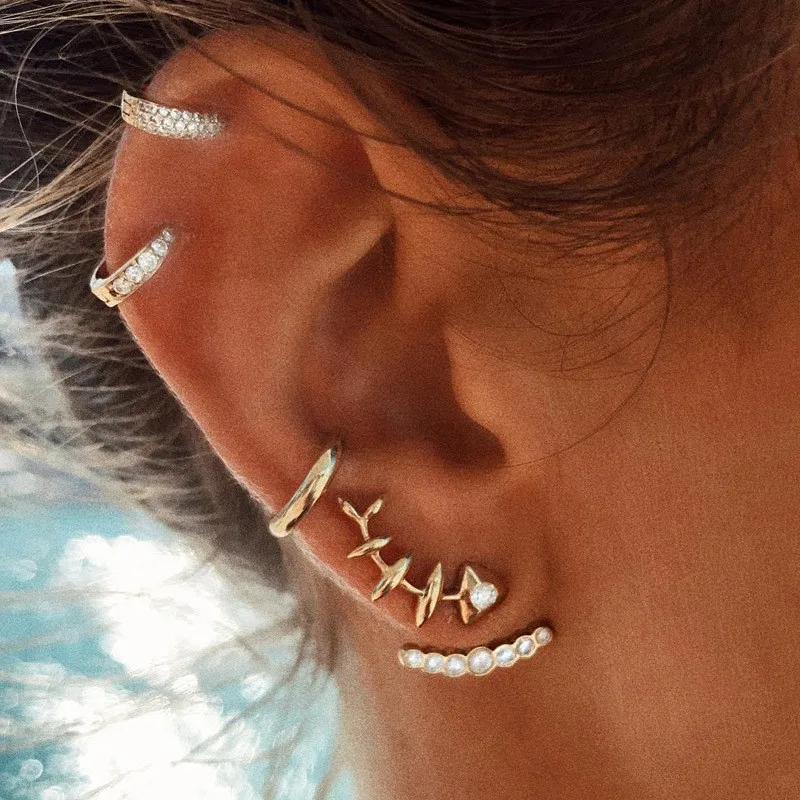 

4Pcs Punk Simple Personality Brightly Popular Fish Bones Hoop Earring With Pendant Fashion Gold Color For Women Jewelry E394-T2