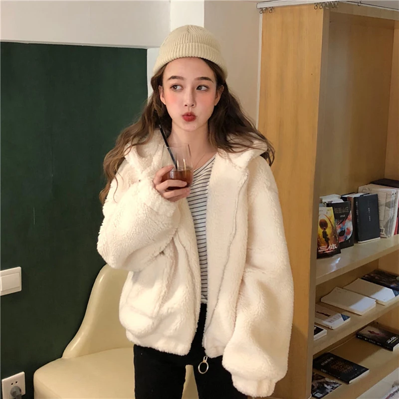 

2019 spring women's new Korean version of the loose plush sweater hooded cardigan jacket short jacket lamb fur coat female l45