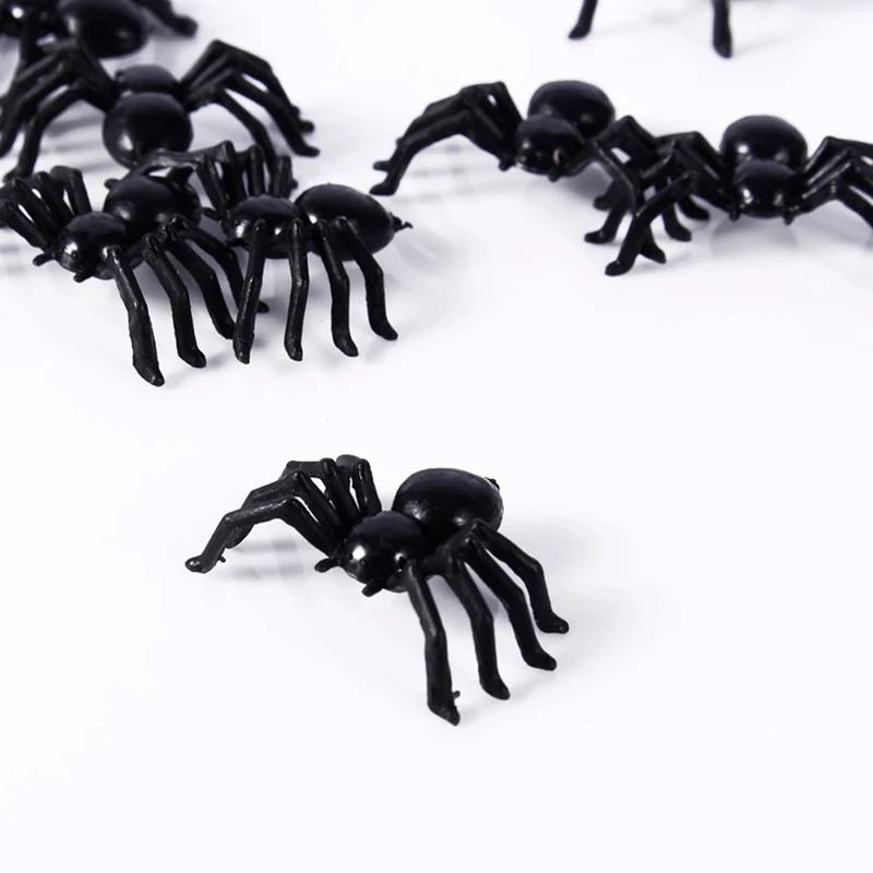 50 шт./лот, декоративные пауки на Хэллоуин, 21x44 см, маленькие черные пластиковые поддельные игрушки-пауки для Хэллоуина, забавные шутки, реалистичные реквизиты