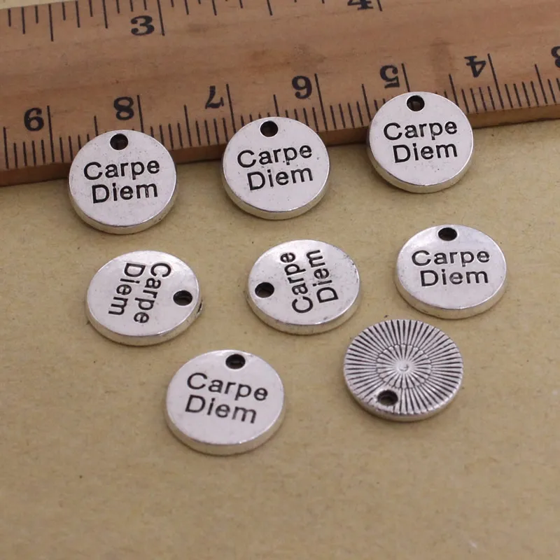 

30pcs/lot Fashion Zinc Alloy antique silver Flat Round"Carpe diem" Charm For Necklace DIY Jewelry 12mm (K05448)